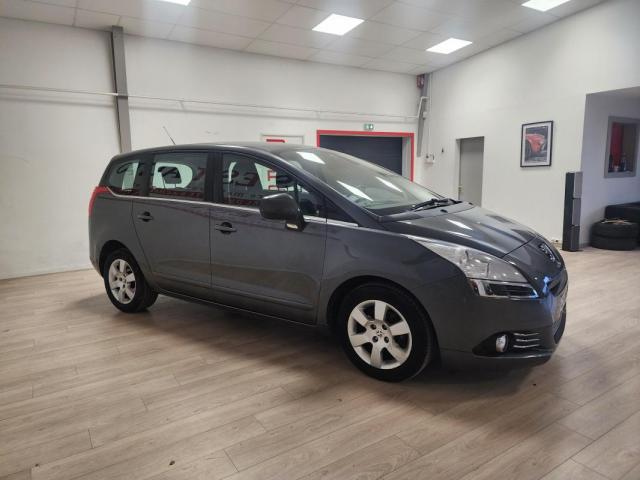 Peugeot 5008 image 3