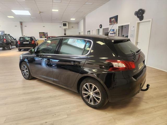 Peugeot 308 image 6