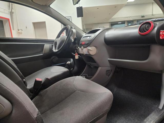 Peugeot 107 image 1
