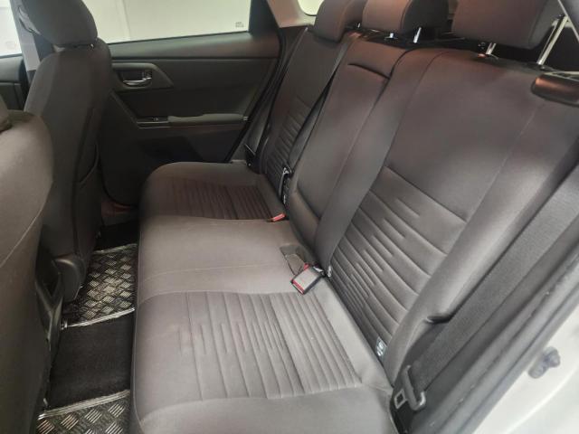 Toyota Auris image 5