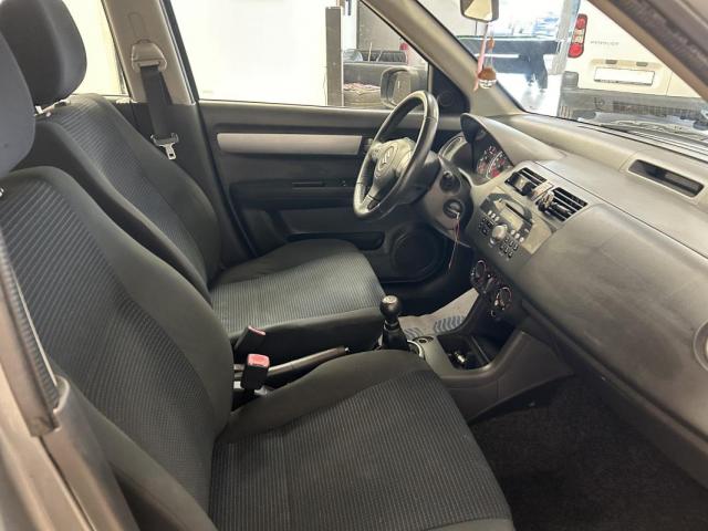 Suzuki Swift image 2