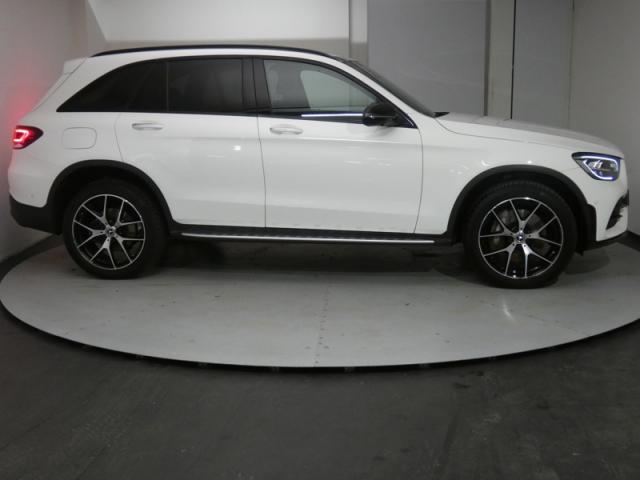 Mercedes Benz Glc image 2