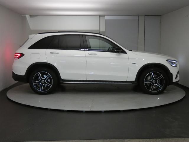 Mercedes Benz Glc image 7
