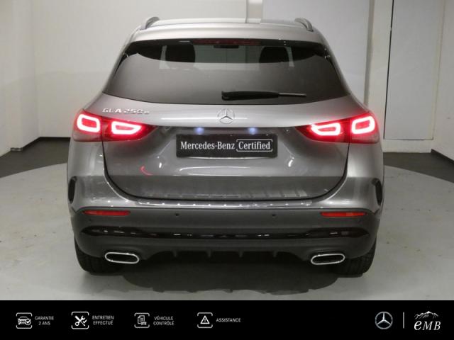 Mercedes Benz Gla image 2