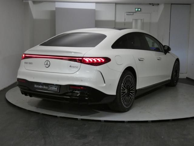Mercedes Benz Eqs image 8