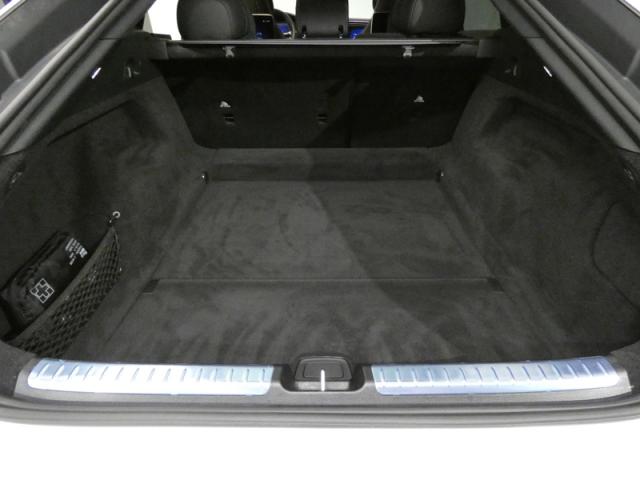Mercedes Benz Eqs image 4