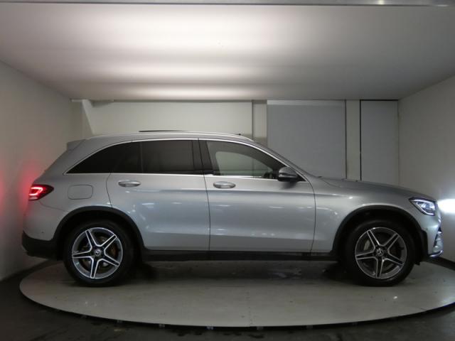 Mercedes Benz Glc image 4