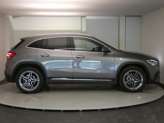 Mercedes Benz Gla image 4