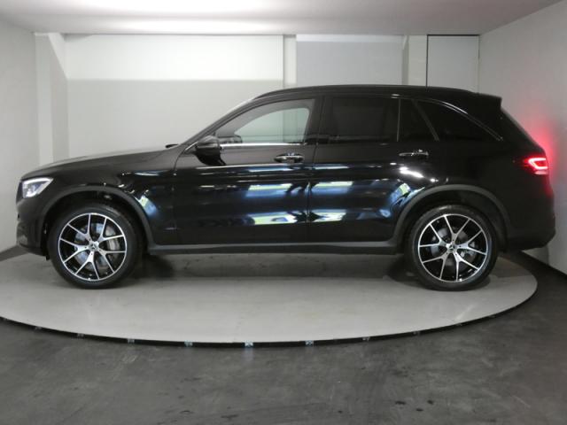 Mercedes Benz Glc image 9