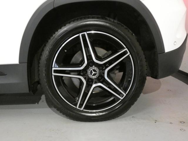 Mercedes Benz Gla image 2