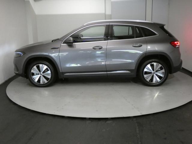 Mercedes Benz Eqa image 6