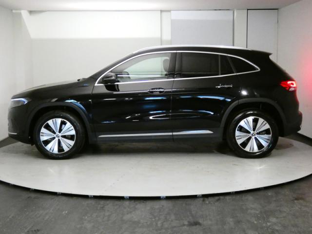 Mercedes Benz Eqa image 8