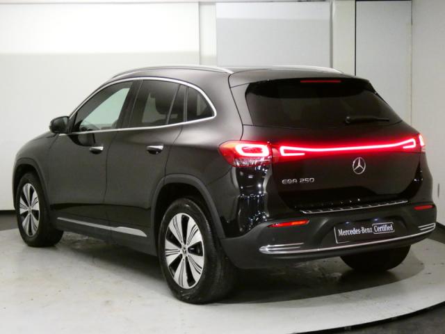 Mercedes Benz Eqa image 2