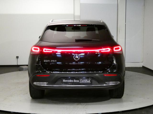 Mercedes Benz Eqa image 4