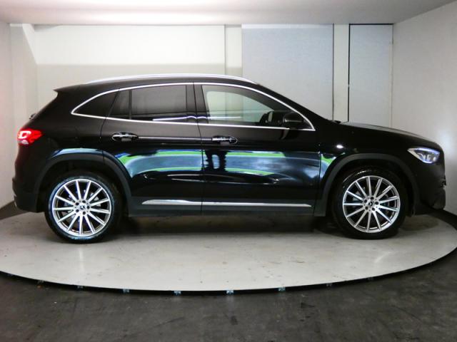 Mercedes Benz Gla image 7