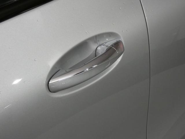 Mercedes Benz Gla image 9