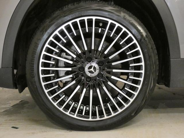 Mercedes Benz Eqa image 6