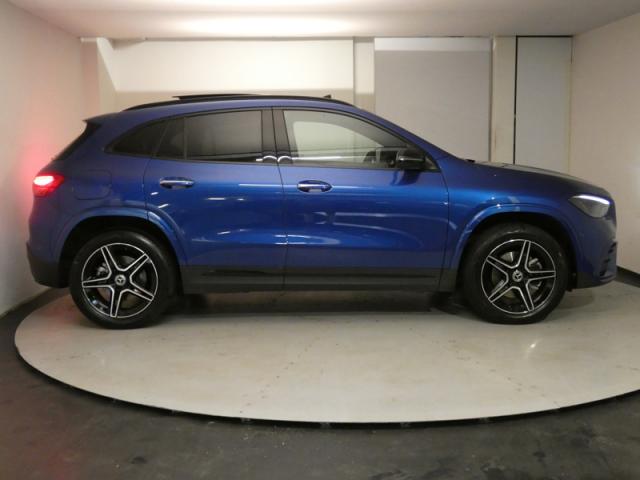 Mercedes Benz Gla image 4