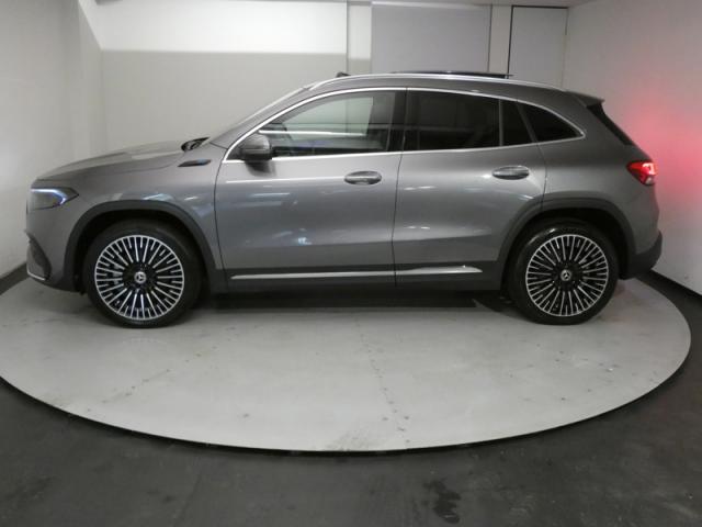 Mercedes Benz Eqa image 6