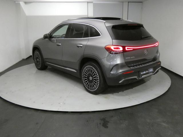 Mercedes Benz Eqa image 7