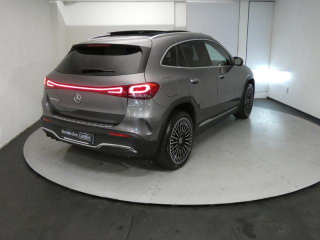 Mercedes Benz Eqa image 5