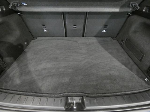 Mercedes Benz Eqa image 3