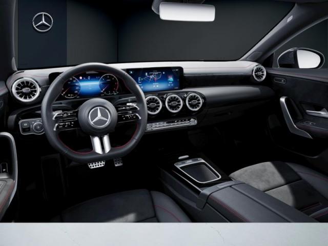 Mercedes Benz Cla image 3