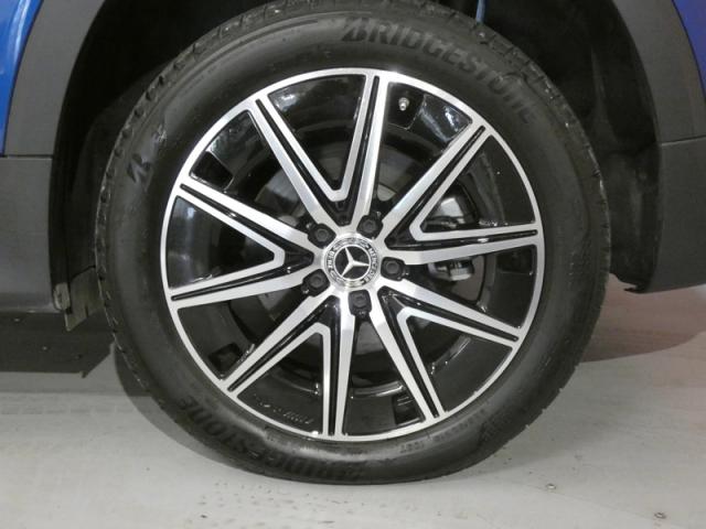 Mercedes Benz Eqb image 2