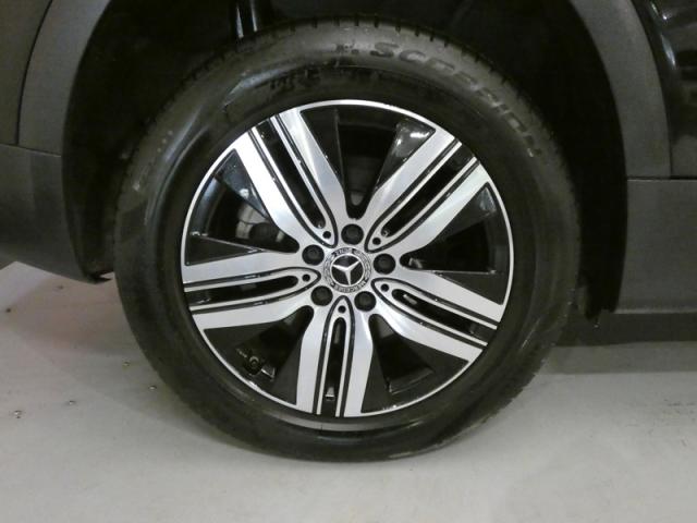 Mercedes Benz Eqb image 8