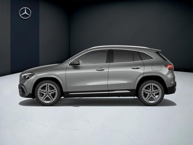 Mercedes Benz Gla image 6