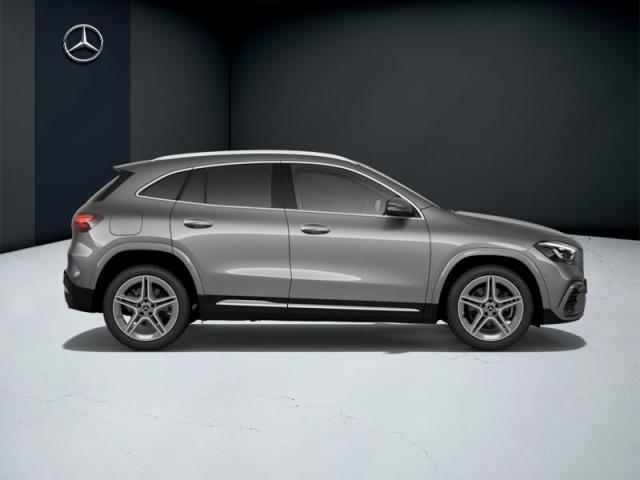 Mercedes Benz Gla image 7