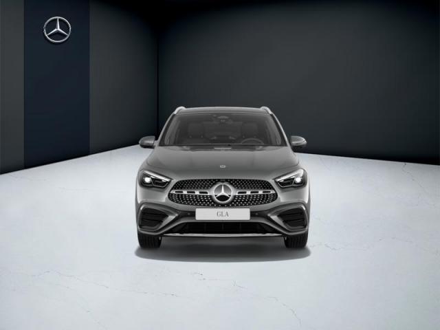 Mercedes Benz Gla image 5