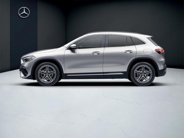 Mercedes Benz Gla image 6