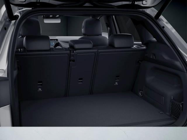 Mercedes Benz Gla image 3
