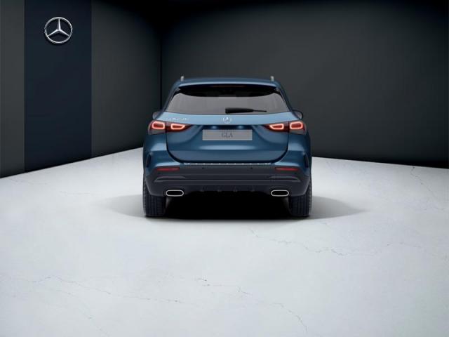 Mercedes Benz Gla image 5