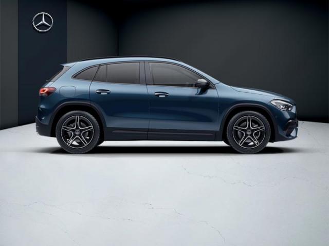Mercedes Benz Gla image 2