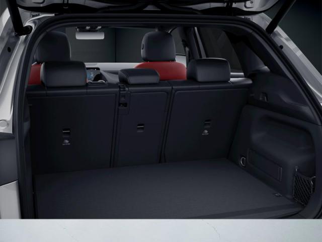 Mercedes Benz Gla image 8