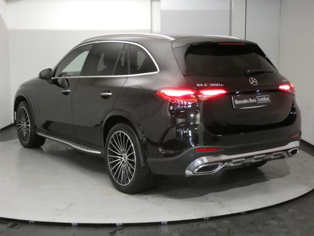 Mercedes Benz Glc image 9
