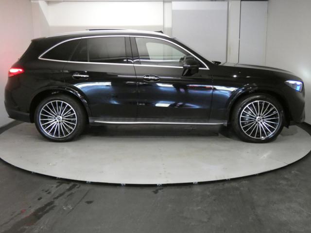 Mercedes Benz Glc image 4