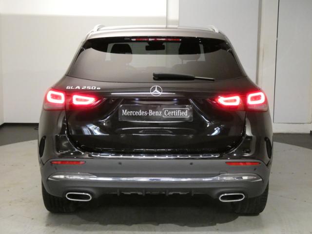 Mercedes Benz Gla image 1