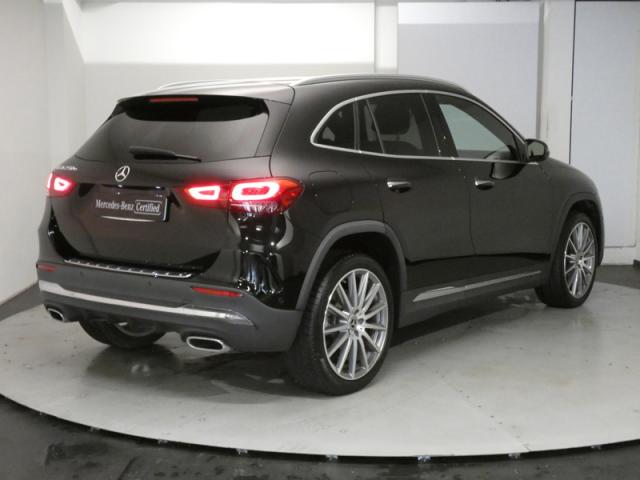 Mercedes Benz Gla image 8