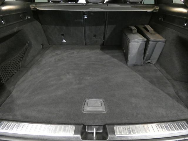 Mercedes Benz Eqc image 8
