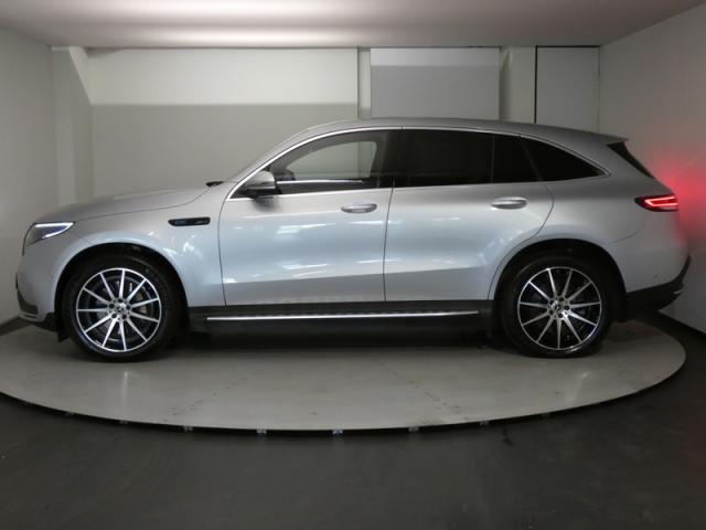 Mercedes Benz Eqc image 2