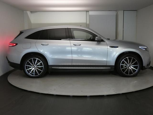 Mercedes Benz Eqc image 7