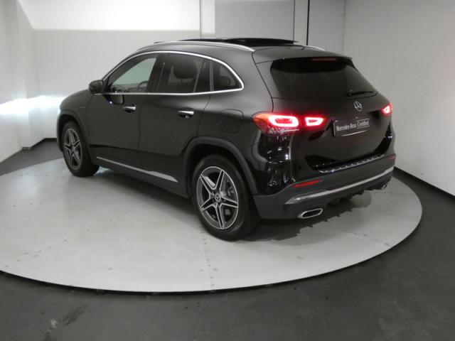 Mercedes Benz Gla image 2