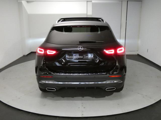 Mercedes Benz Gla image 9