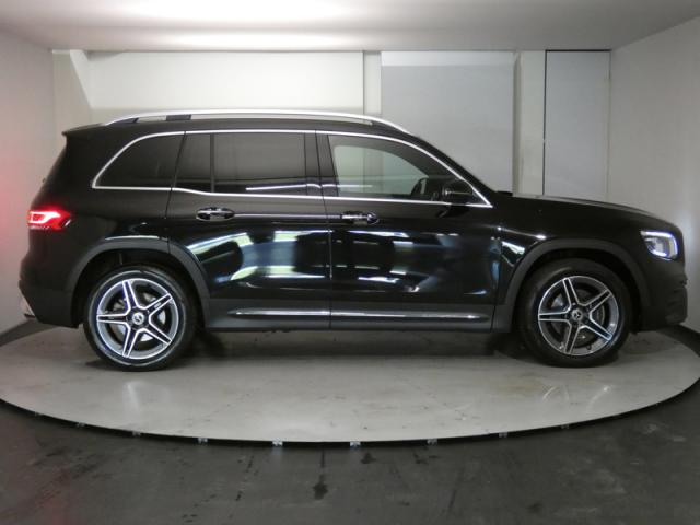 Mercedes Benz Glb image 6