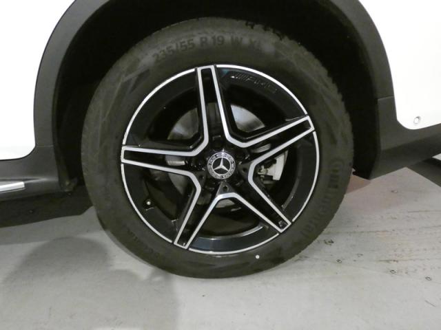 Mercedes Benz Glc image 6