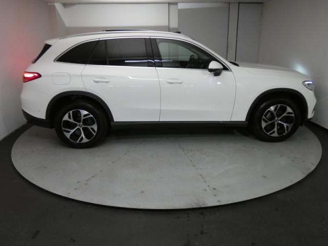 Mercedes Benz Glc image 5