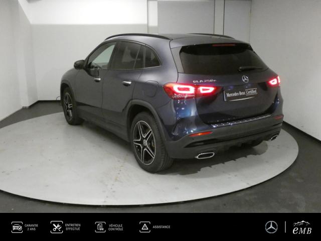 Mercedes Benz Gla image 8